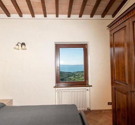 Casa Vacanze Montedoro มอนเตเฟียสโกเน ภายนอก รูปภาพ