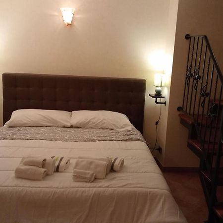 Casa Vacanze Montedoro มอนเตเฟียสโกเน ภายนอก รูปภาพ