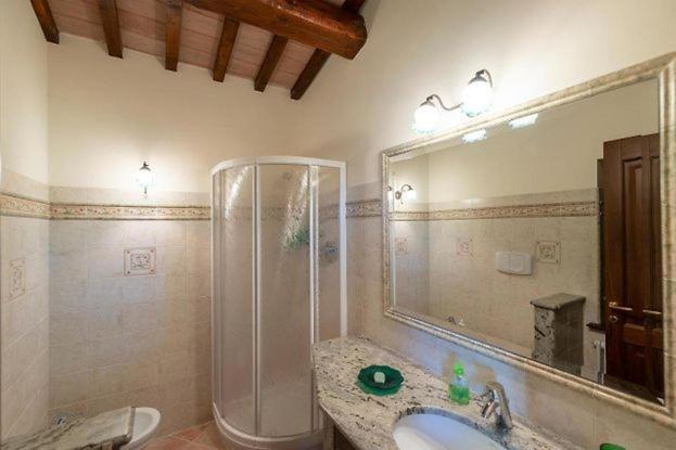 Casa Vacanze Montedoro มอนเตเฟียสโกเน ภายนอก รูปภาพ