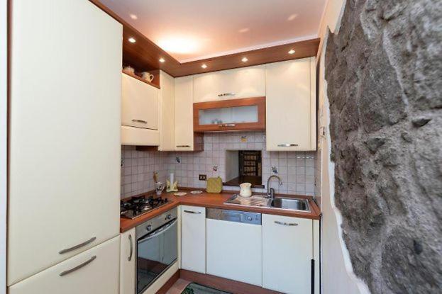 Casa Vacanze Montedoro มอนเตเฟียสโกเน ภายนอก รูปภาพ